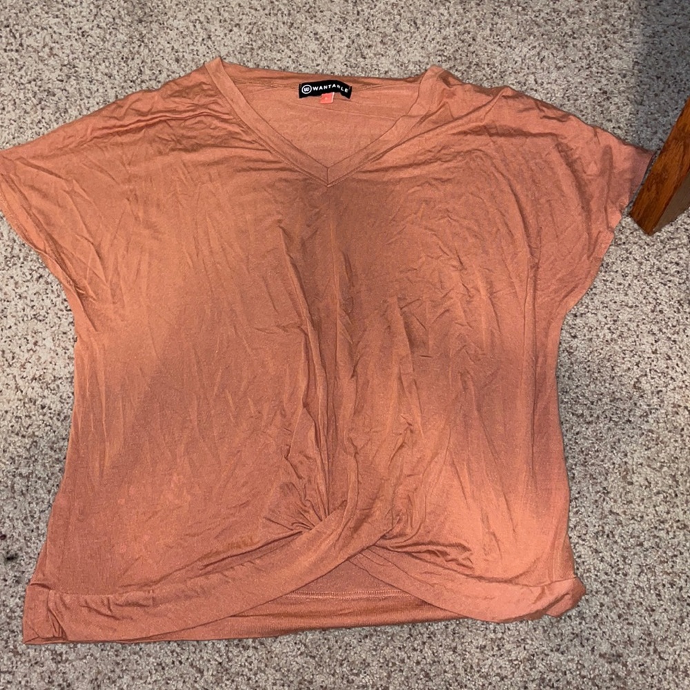 Very flowey orange short sleeve